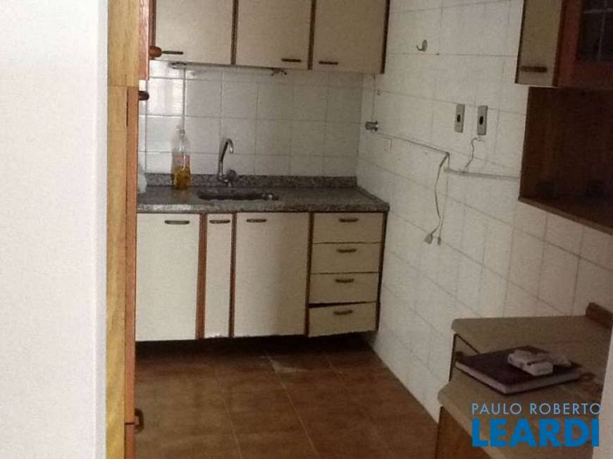 Foto 5 de Apartamento com 2 Quartos para venda ou aluguel, 50m² em Jardim Marajoara, São Paulo
