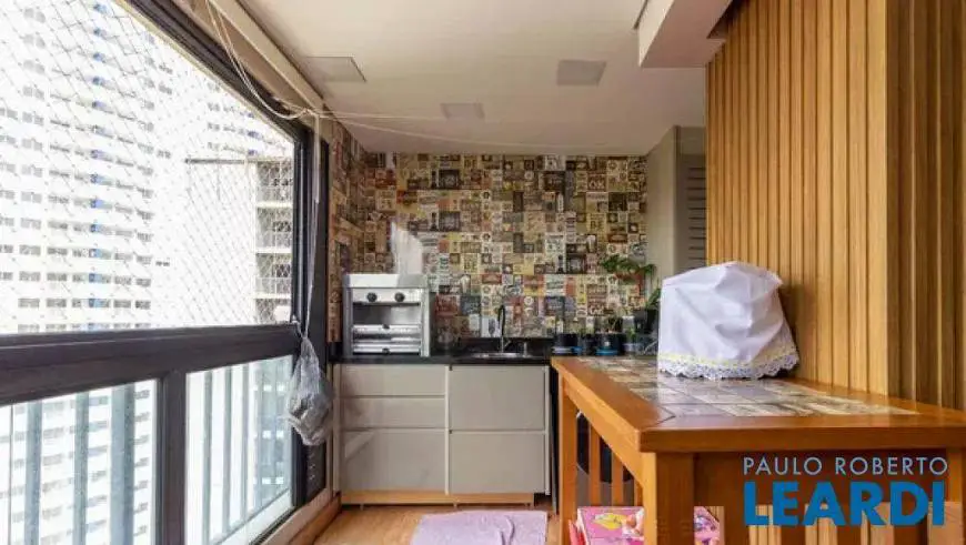 Foto 1 de Apartamento com 1 Quarto à venda, 62m² em Alphaville, Barueri