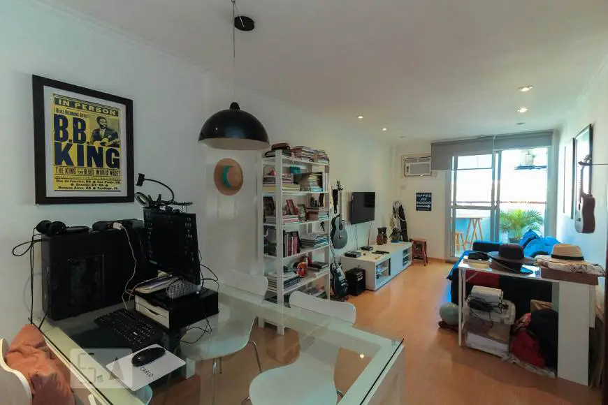 Foto 1 de Apartamento com 1 Quarto para alugar, 60m² em Barra da Tijuca, Rio de Janeiro