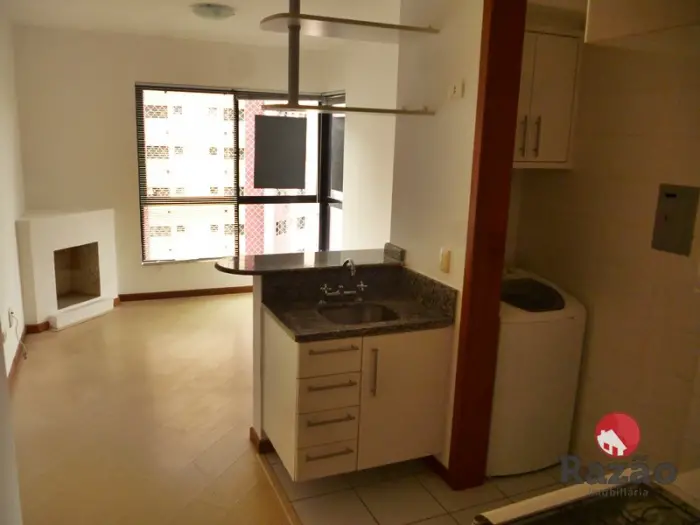 Foto 5 de Apartamento com 1 Quarto para alugar, 33m² em Bigorrilho, Curitiba