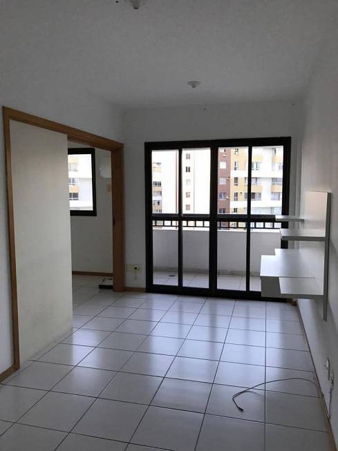 Foto 4 de Apartamento com 1 Quarto para alugar, 40m² em Caminho Das Árvores, Salvador