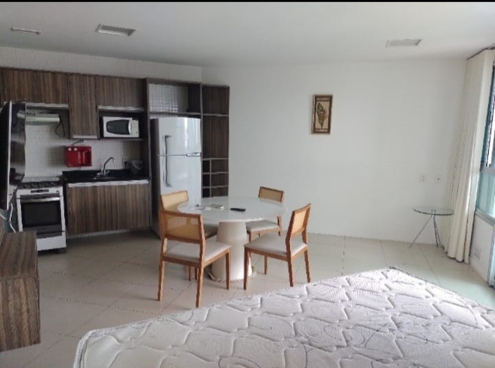 Foto 1 de Apartamento com 1 Quarto para alugar, 55m² em Caminho Das Árvores, Salvador