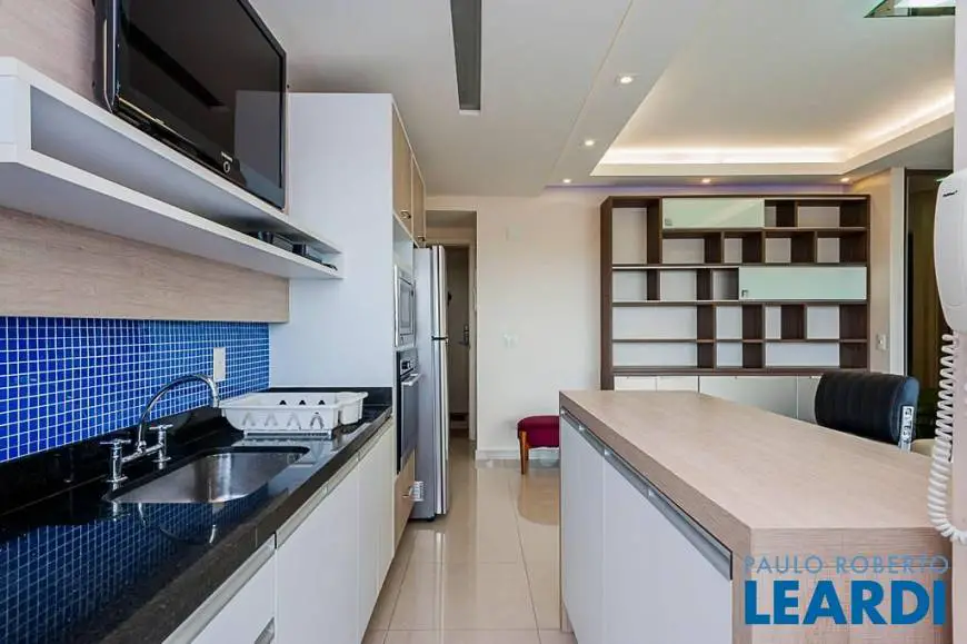 Foto 5 de Apartamento com 1 Quarto para alugar, 50m² em Campo Belo, São Paulo