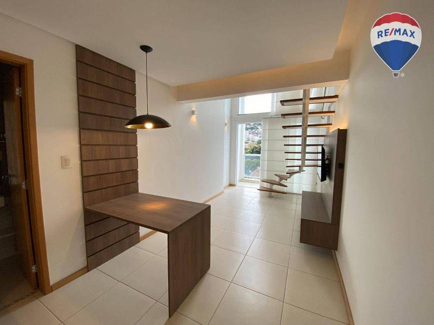 Foto 3 de Apartamento com 1 Quarto à venda, 56m² em Cascatinha, Juiz de Fora