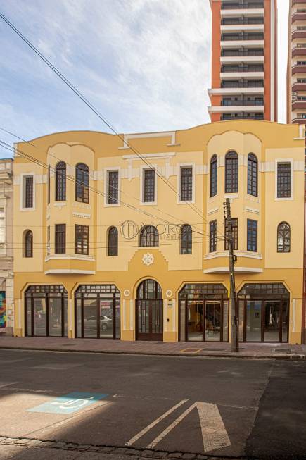 Foto 1 de Apartamento com 1 Quarto à venda, 17m² em Centro, Curitiba