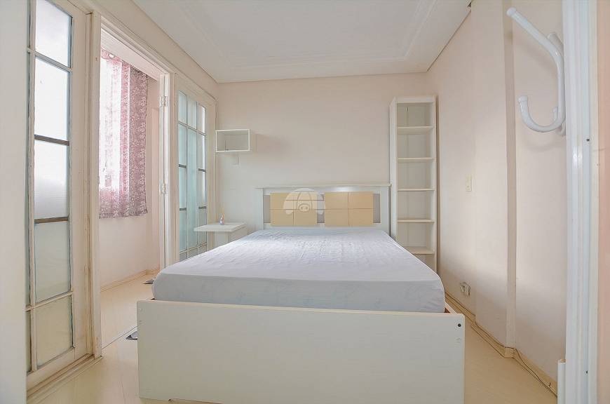 Foto 2 de Apartamento com 1 Quarto à venda, 45m² em Centro, Curitiba