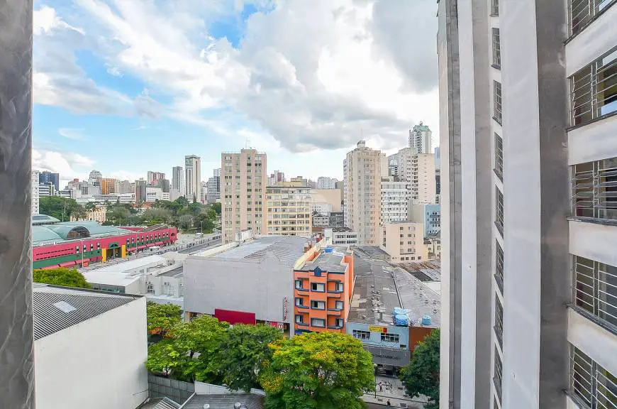 Foto 3 de Apartamento com 1 Quarto à venda, 45m² em Centro, Curitiba