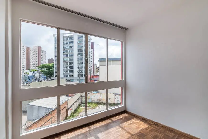 Foto 5 de Apartamento com 1 Quarto à venda, 44m² em Centro, Curitiba