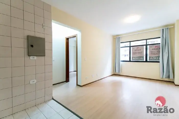 Foto 3 de Apartamento com 1 Quarto para alugar, 54m² em Centro, Curitiba