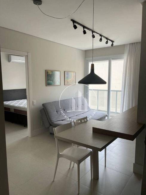 Foto 1 de Apartamento com 1 Quarto à venda, 70m² em Centro, Florianópolis