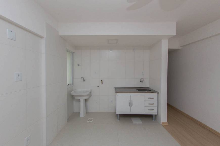 Foto 3 de Apartamento com 1 Quarto para alugar, 44m² em Centro, Pelotas