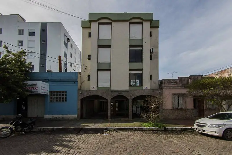 Foto 1 de Apartamento com 1 Quarto para alugar, 47m² em Centro, Pelotas