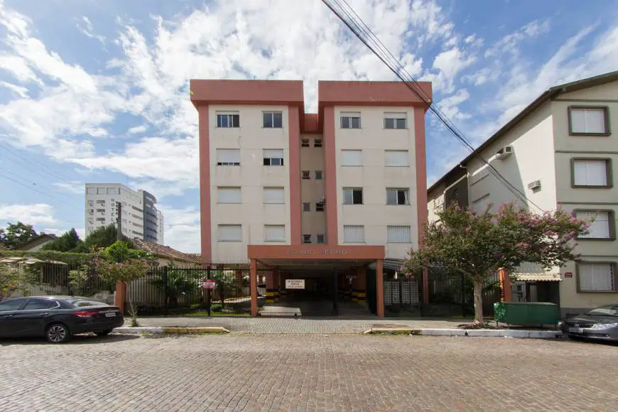 Foto 1 de Apartamento com 1 Quarto para alugar, 48m² em Centro, Pelotas