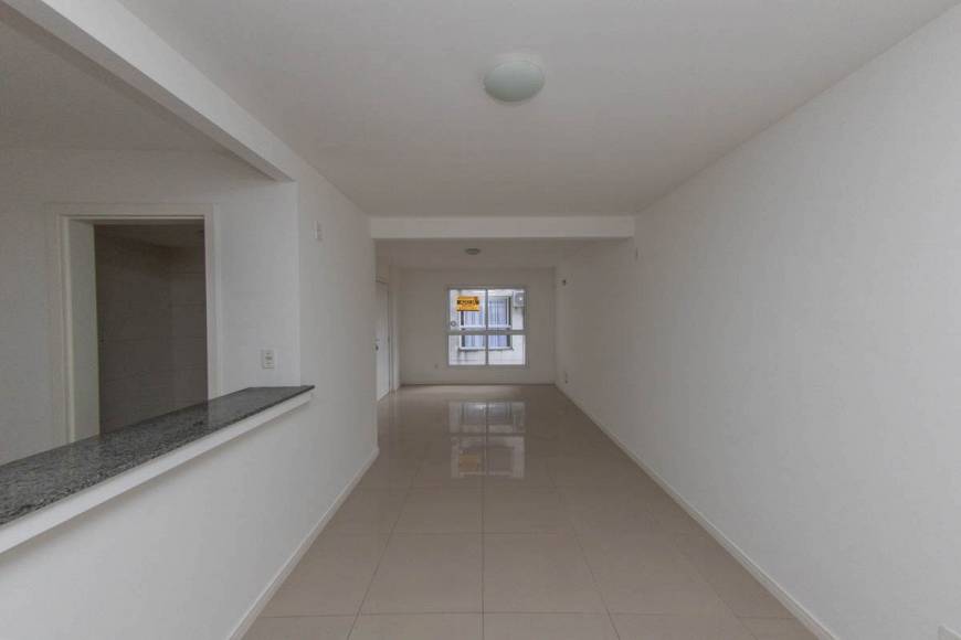 Foto 2 de Apartamento com 1 Quarto para alugar, 62m² em Centro, Pelotas
