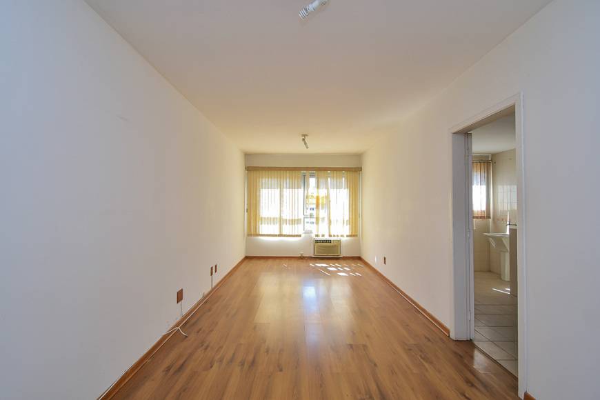 Foto 1 de Apartamento com 1 Quarto para alugar, 82m² em Centro, Pelotas