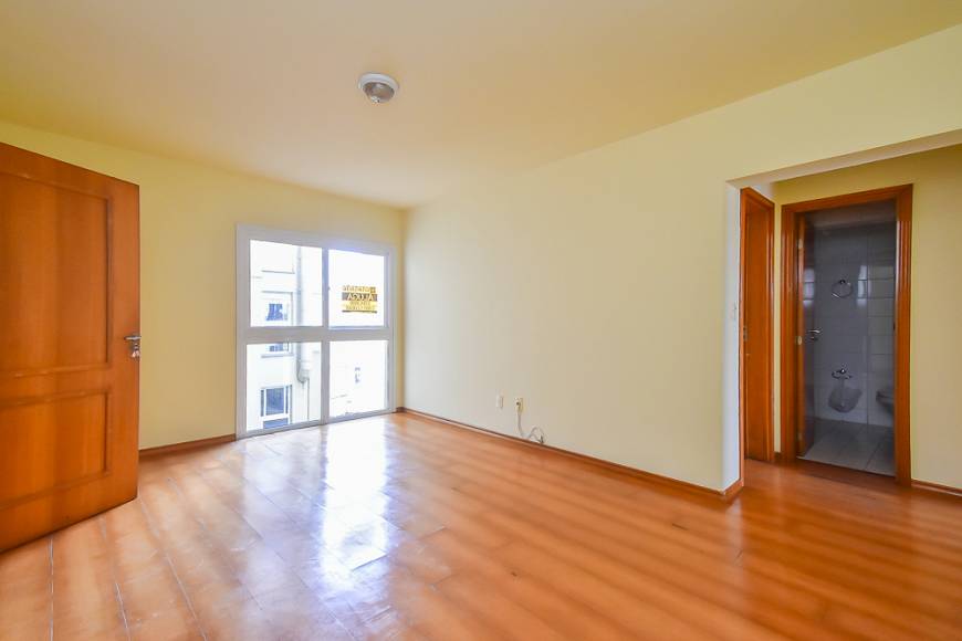 Foto 1 de Apartamento com 1 Quarto para alugar, 96m² em Centro, Pelotas