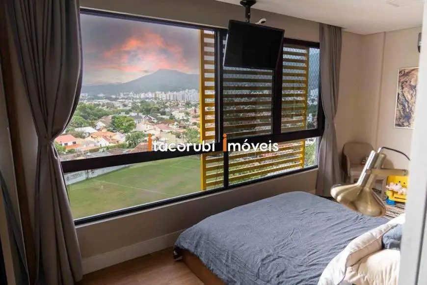 Foto 1 de Apartamento com 1 Quarto à venda, 51m² em Córrego Grande, Florianópolis