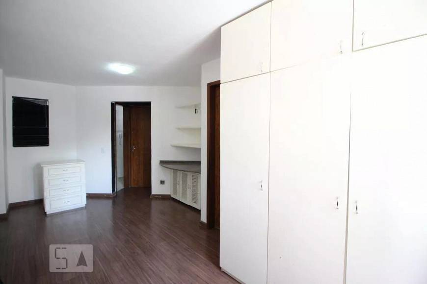 Foto 1 de Apartamento com 1 Quarto à venda, 21m² em Cristo Rei, Curitiba