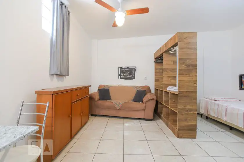 Foto 2 de Apartamento com 1 Quarto para alugar, 30m² em Floresta, Porto Alegre