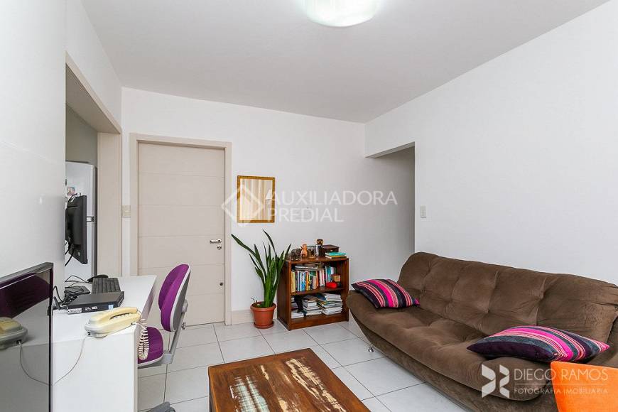 Foto 3 de Apartamento com 1 Quarto à venda, 44m² em Floresta, Porto Alegre
