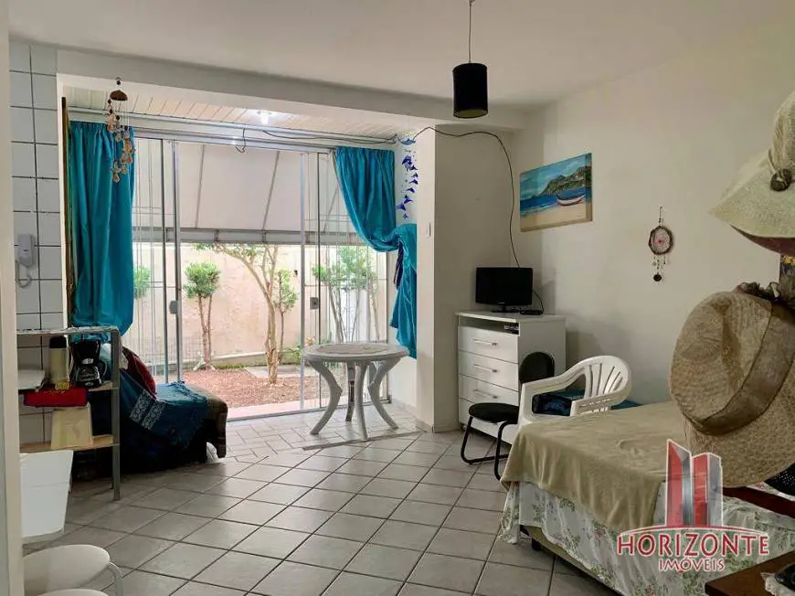 Foto 1 de Apartamento com 1 Quarto à venda, 39m² em Ingleses do Rio Vermelho, Florianópolis