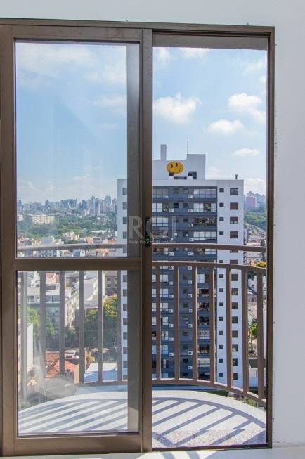 Foto 2 de Apartamento com 1 Quarto à venda, 41m² em Jardim Botânico, Porto Alegre