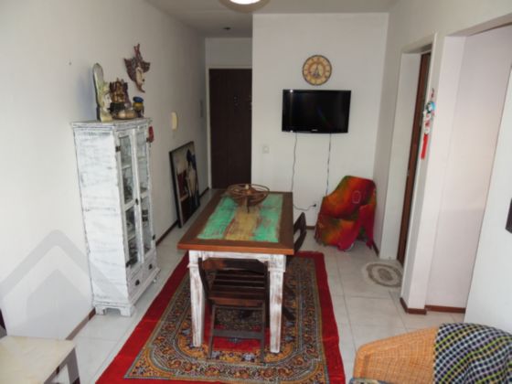 Foto 3 de Apartamento com 1 Quarto à venda, 42m² em Jardim do Salso, Porto Alegre