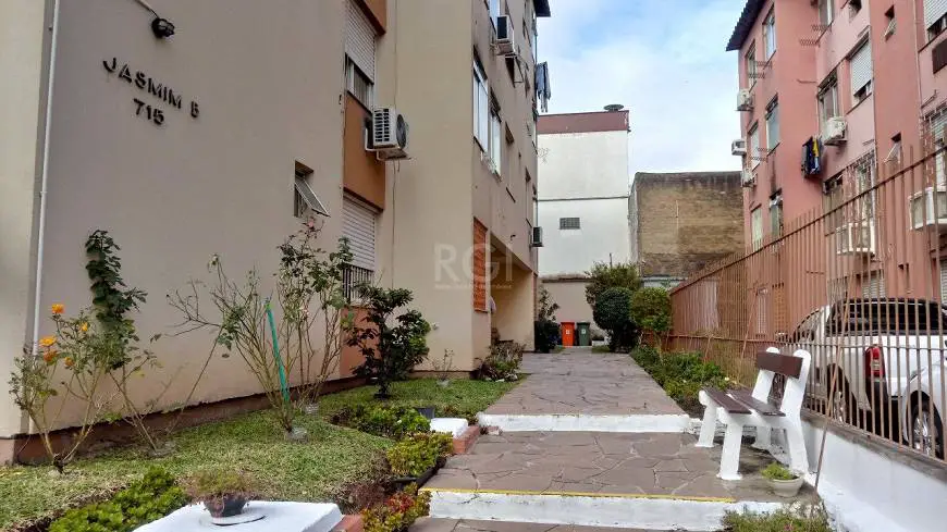 Foto 3 de Apartamento com 1 Quarto à venda, 44m² em Jardim do Salso, Porto Alegre