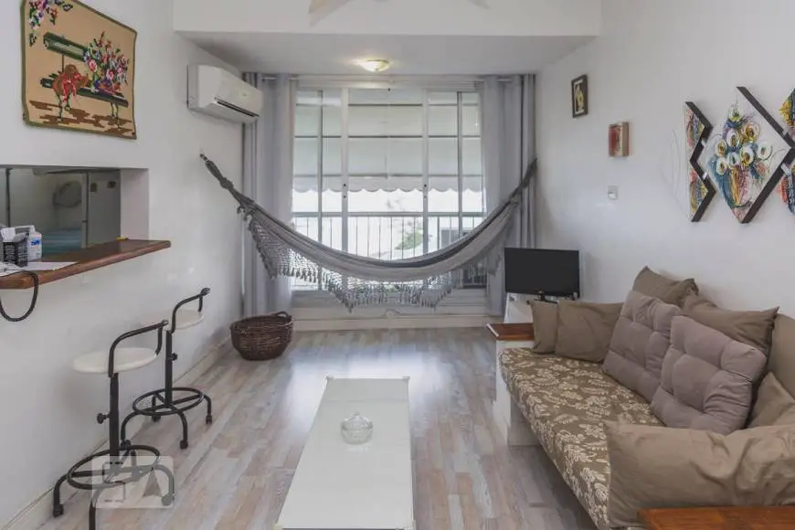 Foto 1 de Apartamento com 1 Quarto para alugar, 60m² em Jardim Oceanico, Rio de Janeiro
