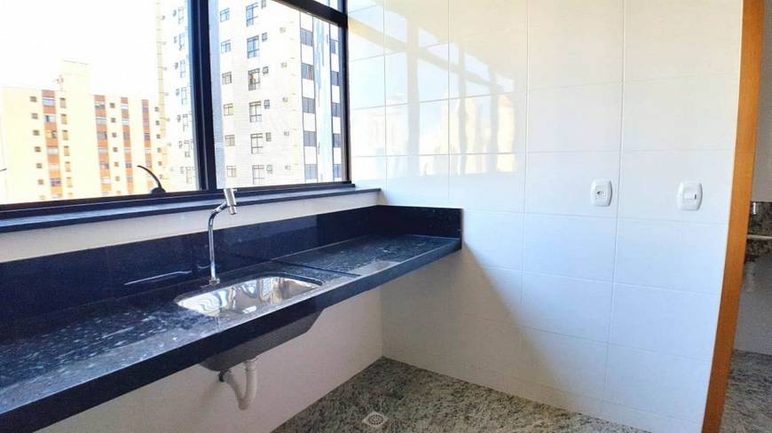 Foto 5 de Apartamento com 1 Quarto à venda, 33m² em Lourdes, Belo Horizonte