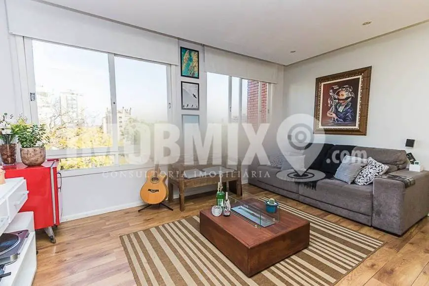 Foto 1 de Apartamento com 1 Quarto à venda, 53m² em Menino Deus, Porto Alegre