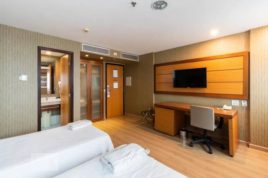 Foto 4 de Apartamento com 1 Quarto para alugar, 28m² em Moema, São Paulo