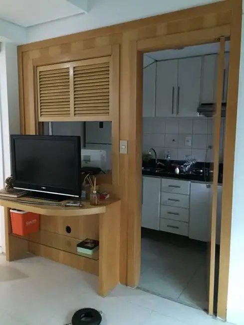 Foto 4 de Apartamento com 1 Quarto para alugar, 42m² em Moema, São Paulo