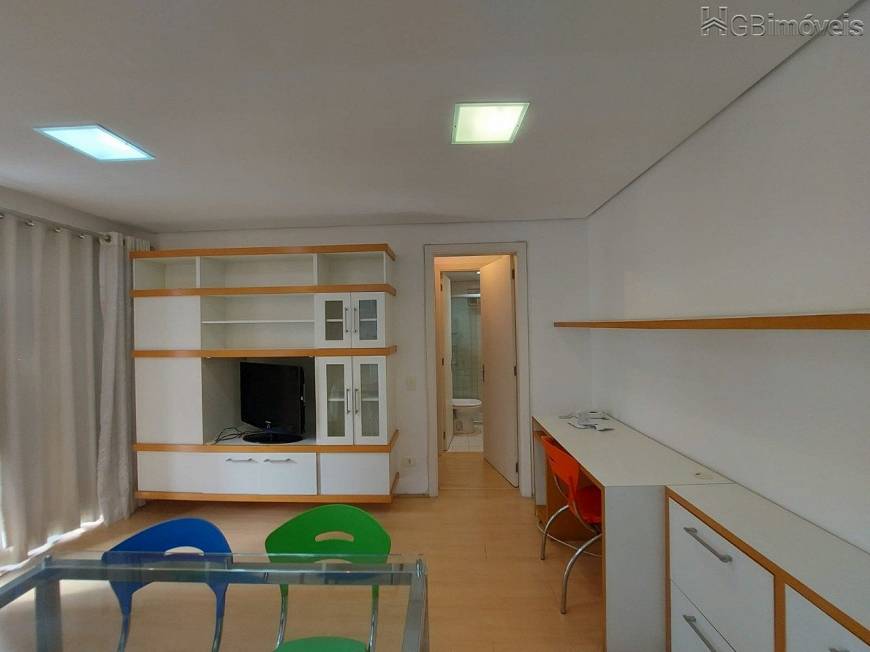 Foto 4 de Apartamento com 1 Quarto para venda ou aluguel, 43m² em Moema, São Paulo