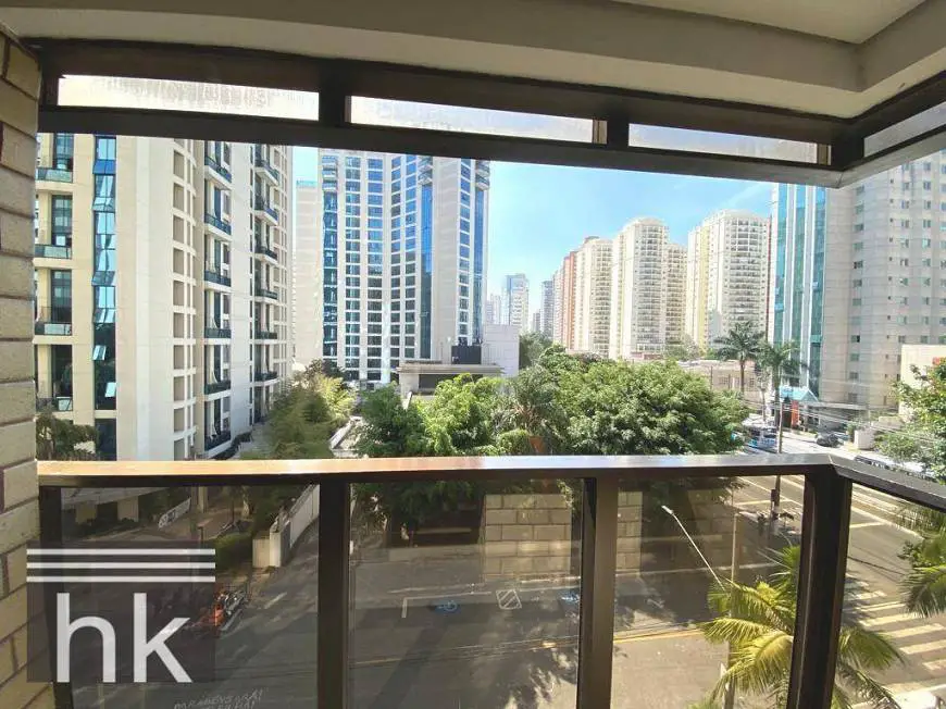 Foto 3 de Apartamento com 1 Quarto para alugar, 91m² em Moema, São Paulo