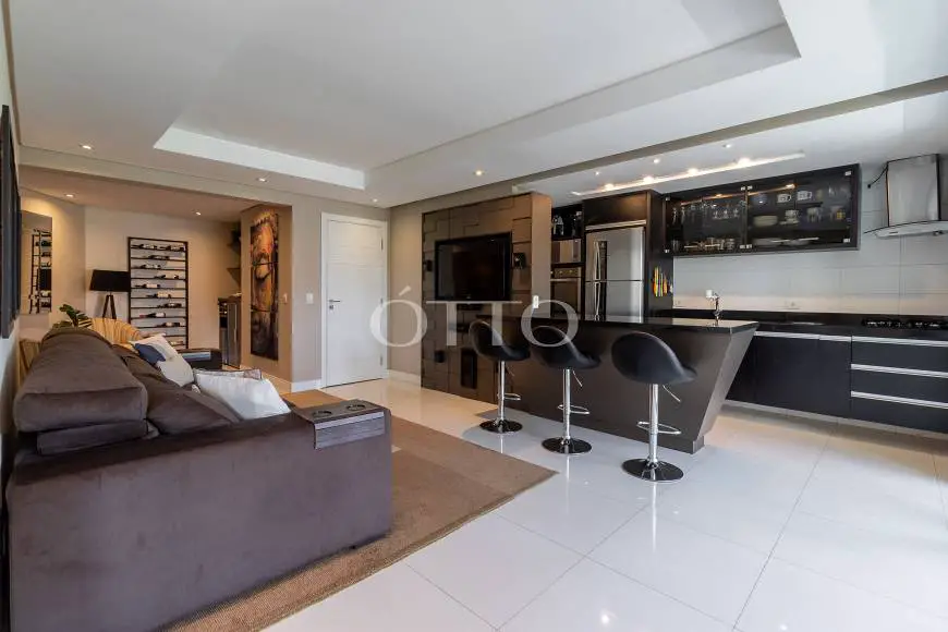 Foto 1 de Apartamento com 1 Quarto para alugar, 82m² em Mossunguê, Curitiba
