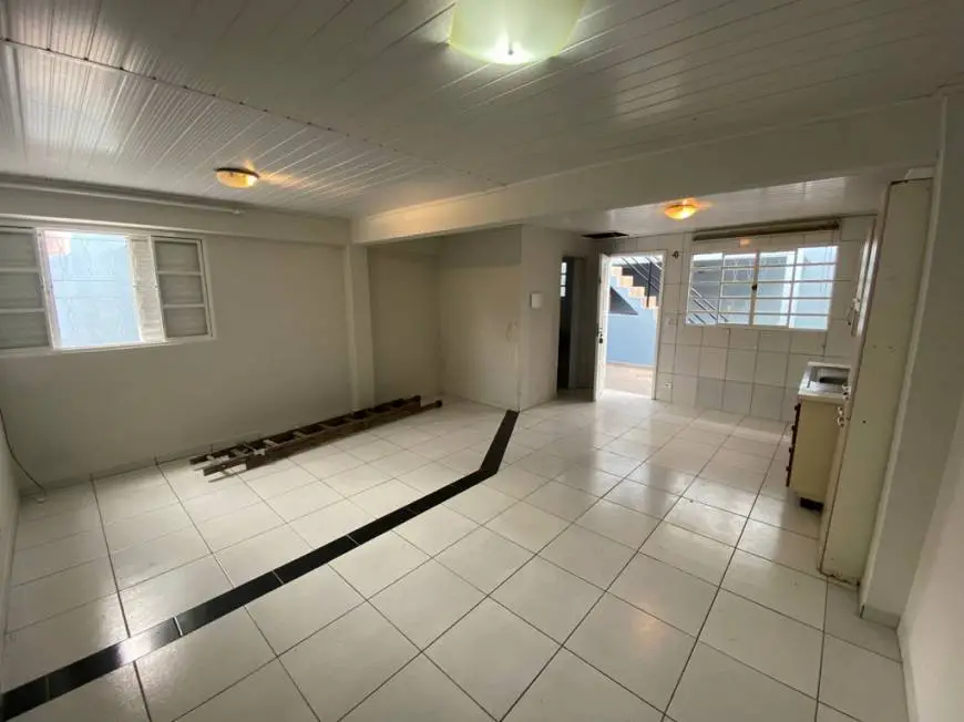 Foto 4 de Apartamento com 1 Quarto para alugar, 45m² em Novo Mundo, Curitiba