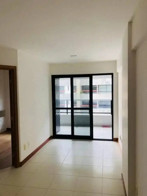 Foto 1 de Apartamento com 1 Quarto para alugar, 55m² em Ondina, Salvador