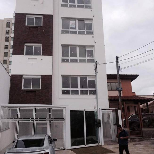 Foto 4 de Apartamento com 1 Quarto à venda, 47m² em Passo da Areia, Porto Alegre