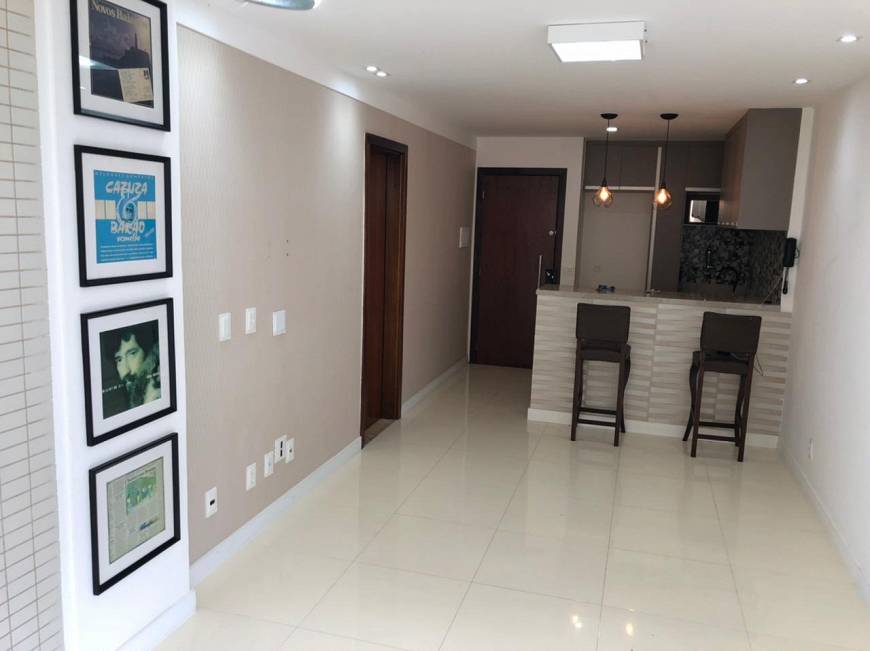 Foto 1 de Apartamento com 1 Quarto para alugar, 65m² em Patamares, Salvador