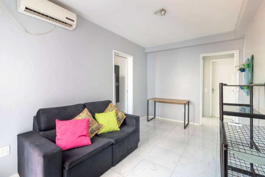 Foto 1 de Apartamento com 1 Quarto para alugar, 77m² em Petrópolis, Porto Alegre