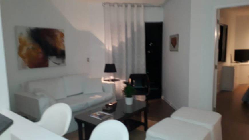 Foto 2 de Apartamento com 1 Quarto para alugar, 60m² em Pinheiros, São Paulo