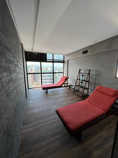 Foto 2 de Apartamento com 1 Quarto à venda, 43m² em Ponta Verde, Maceió