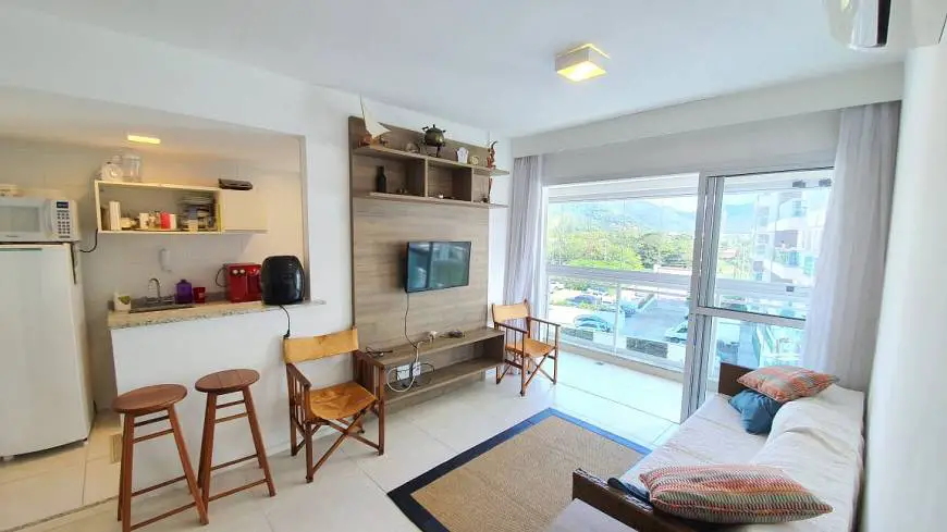 Foto 1 de Apartamento com 1 Quarto para alugar, 60m² em Recreio Dos Bandeirantes, Rio de Janeiro