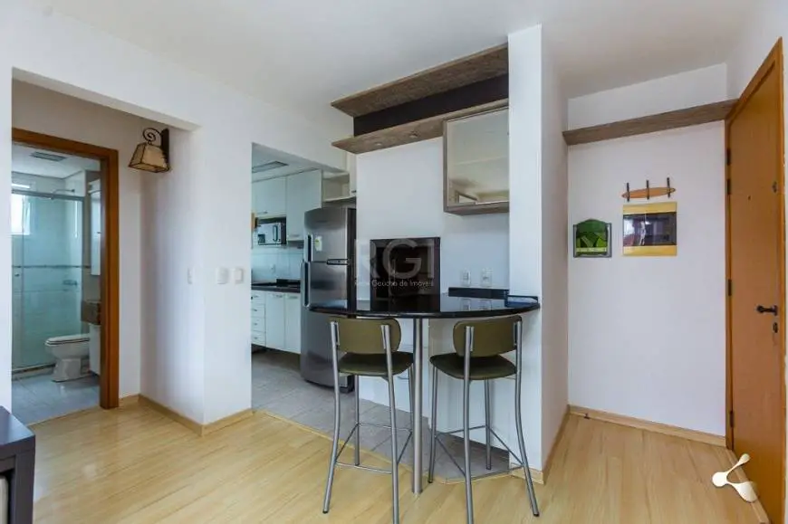 Foto 4 de Apartamento com 1 Quarto à venda, 44m² em Rio Branco, Porto Alegre