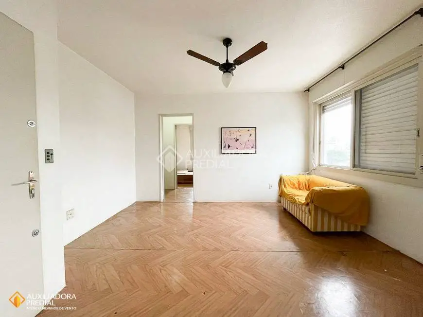 Foto 1 de Apartamento com 1 Quarto à venda, 45m² em Santana, Porto Alegre