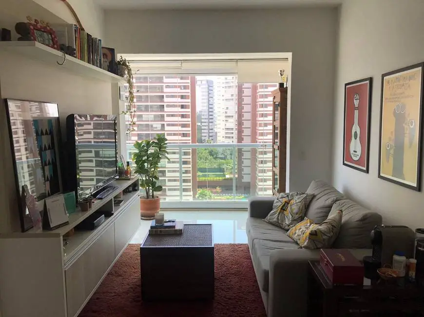 Foto 1 de Apartamento com 1 Quarto para alugar, 38m² em Santo Amaro, São Paulo