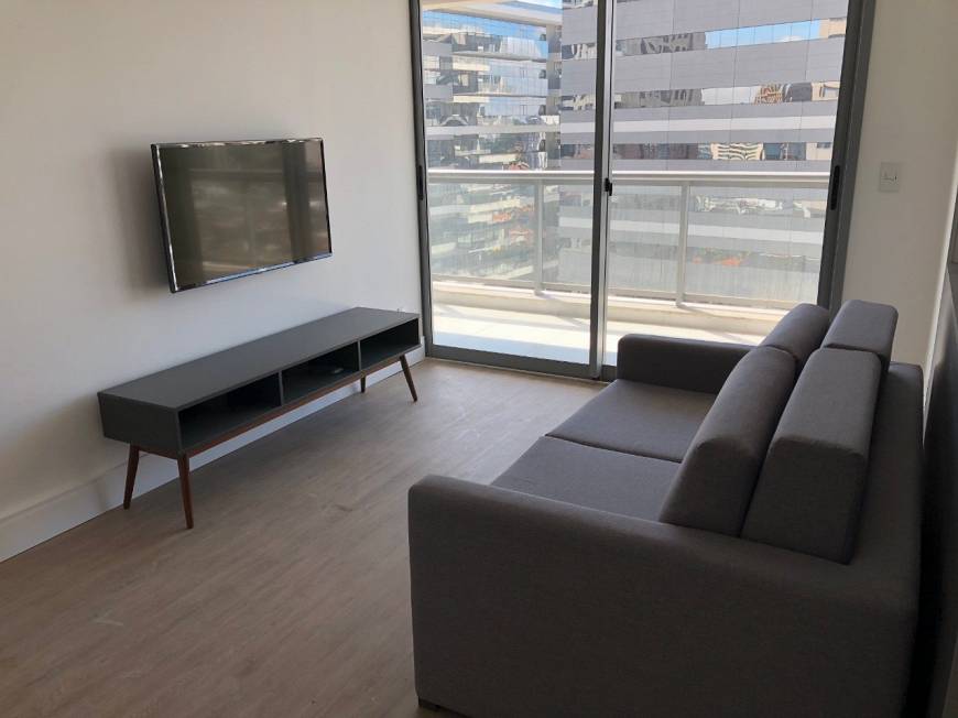 Foto 3 de Apartamento com 1 Quarto para alugar, 55m² em Santo Amaro, São Paulo