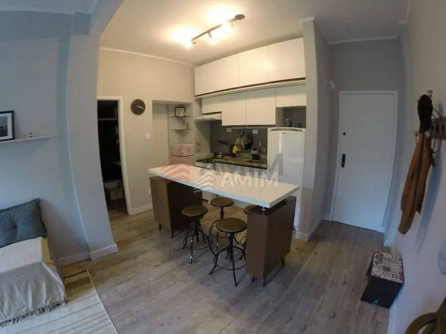 Foto 2 de Apartamento com 1 Quarto à venda, 40m² em São Francisco, Niterói