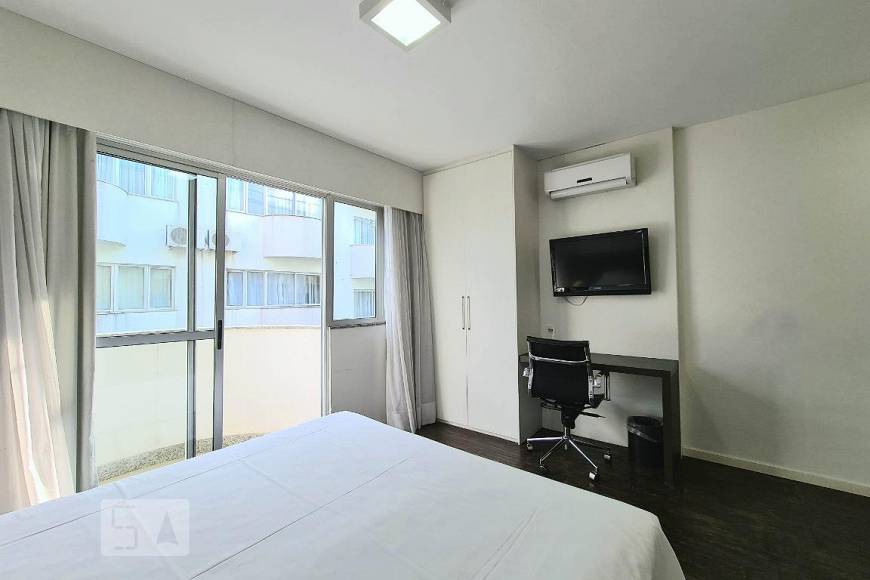 Foto 3 de Apartamento com 1 Quarto para alugar, 30m² em São Luíz, Belo Horizonte